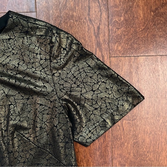 Slinky Shift Dress in Metallic Bronze and Black Crackled Pattern, Size Small/4 - Picture 4 of 10